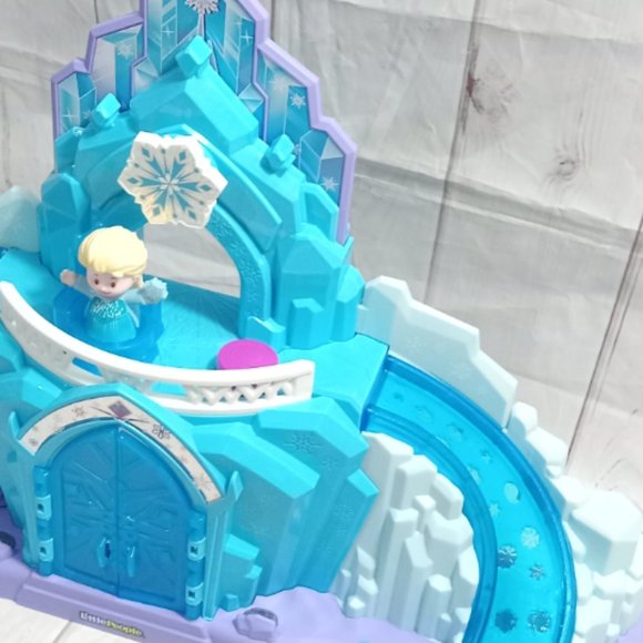 Fisher Price Little People Disney Frozen Elsa's Castle Lot - Picture 8 of 10
